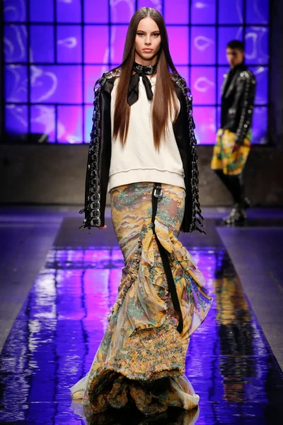 Look 36